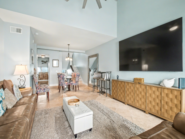 Pensacola Beach Condo With Gulf Views And Pool Access